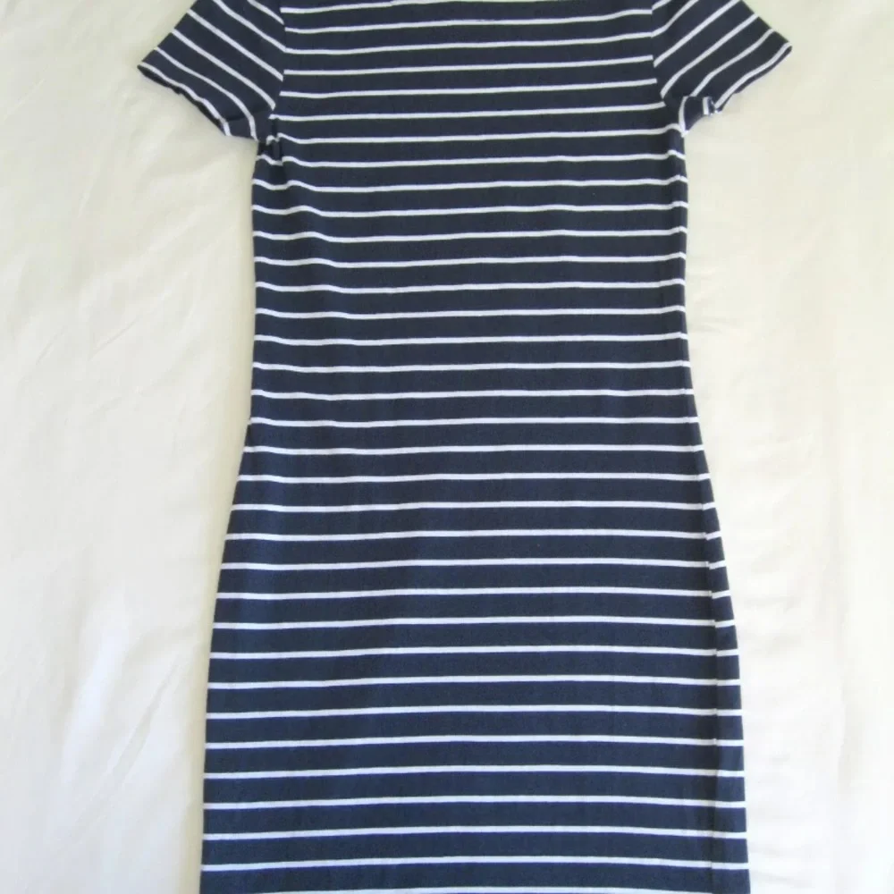 NWT FRENCH CONNECTION Navy & White Striped Dress - Picture 7 of 8